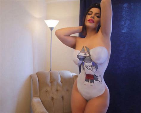 Dàn siêu mẫu khoe vóc dáng nóng bỏng với bikini Titanic Nơi mọi thứ được chia sẻ