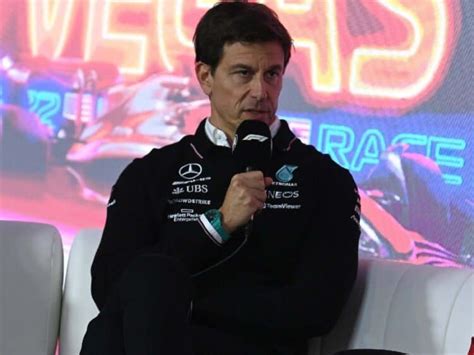 Toto Wolff Breaks Silence On Lewis Hamilton S Claim Of Staying Behind