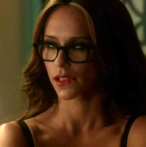 Wearing Glasses On The Client List Jennifer Love Hewitt Celebridades Actrices