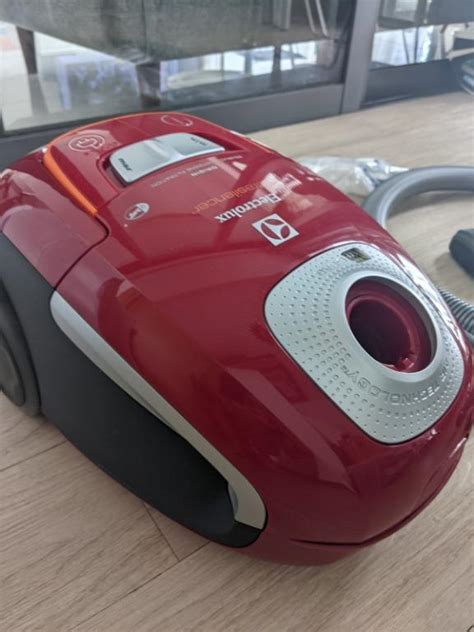 Electrolux Zus4065or Ultrasilencer Vacuum Cleaner 1800w Tv And Home Appliances Vacuum Cleaner