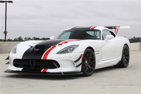 Dodge Viper Acr Pushing The Boundaries Of American Performance