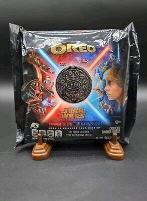 New Limited Star Wars Oreo Red Blue Cream Kyber Sugar Crystal Cookies