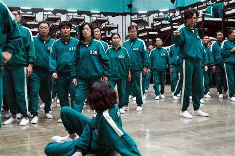 Squid Game S Green Tracksuits The Biggest Fashion Moments Of 2021 Popsugar Fashion Photo 10