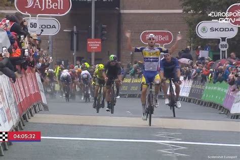 Vroege Vluchter Bonneu Verrast Het Peloton In Derde Etappe Tour Of