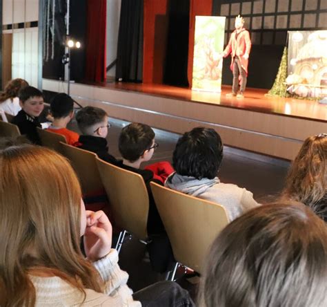 Petite Rosselle Un spectacle en allemand pour 400 élèves