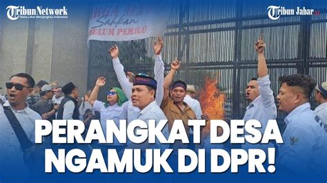 Massa Perangkat Desa Kesal Ke Puan Maharani Demo Apdesi Di Dpr Jalan