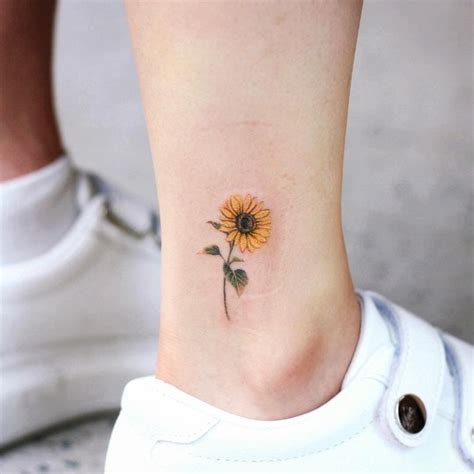 Sunflower tattoo ideas for the summer of 2021 - archziner.com