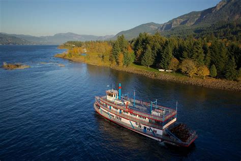 The Vessel - Sternwheeler Columbia Gorge