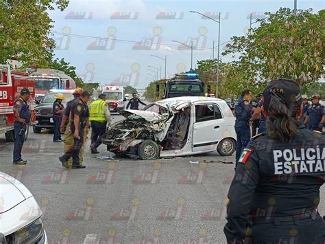 Conductor Queda Prensado En Su Auto Tras Un Accidente En El Perif Rico