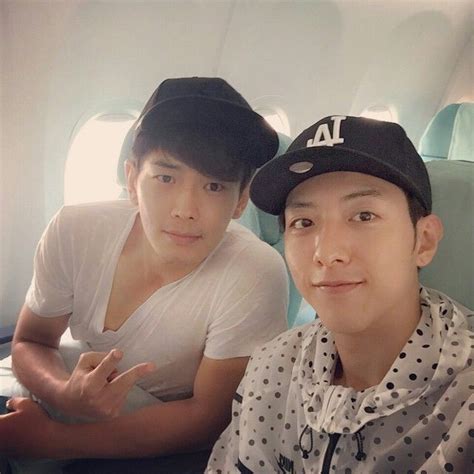 Lee Jung Shin Instagram Update Jung Yong Hwa Lee Jung Cnblue Captain