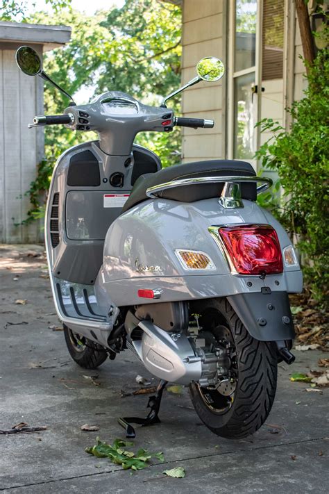 2022 Vespa GTS SuperTech 300 HPE Performance Price And Photos