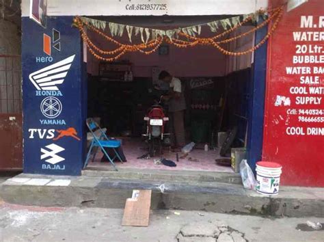 Ganesh Service In Narayanguda Hyderabad Best Suzuki Motorcycle Repair