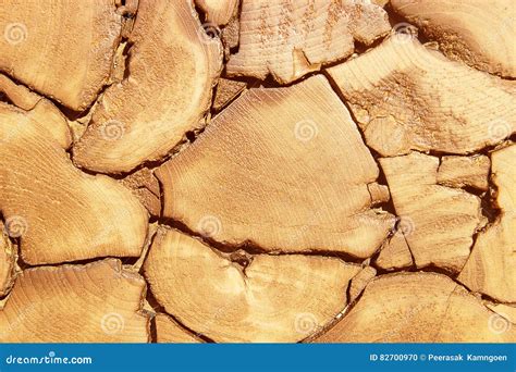 Textura De Madeira Empilhada Dos Logs Para O Fundo Foto De Stock