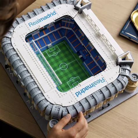 Lego Icons Real Madrid Santiago Bernab U Stadium Set