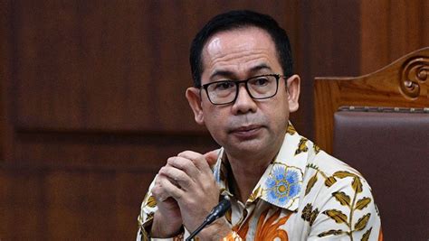 Rekam Jejak Suami Airin Rachmi Diany Bikin Syok Ternyata Pernah