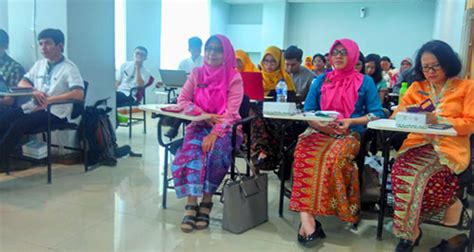 Manajemen Rumah Sakit PKMK FK UGM Blended Learning Analisis Biaya