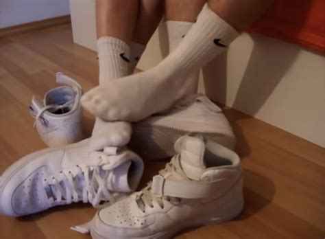 Extremely Hot Teens Playing With Their Feets And Socks ThisVid