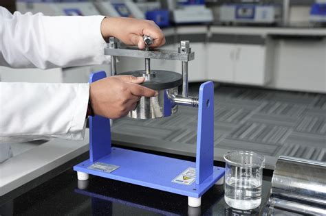 Determine Water Absorption Levels Of Papers With The Cobb Tester