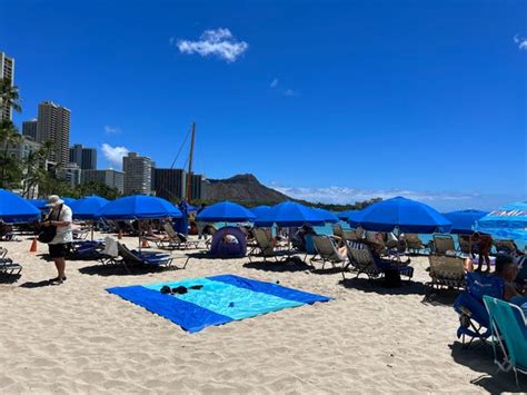 What It S Like To Visit Waikiki Beach In Honolulu On Oahu Hawaii Business Insider