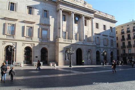 SAINT's JAMES SQUARE Barcelona - Plaça Sant Jaume | irBarcelona