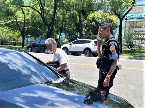 忘記車位遍尋不著 八掌警協助找回愛車