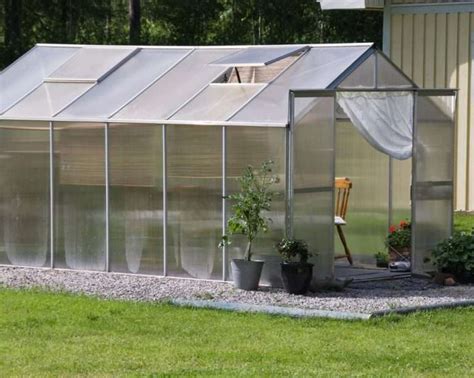 What is the Best Plastic for a Greenhouse?