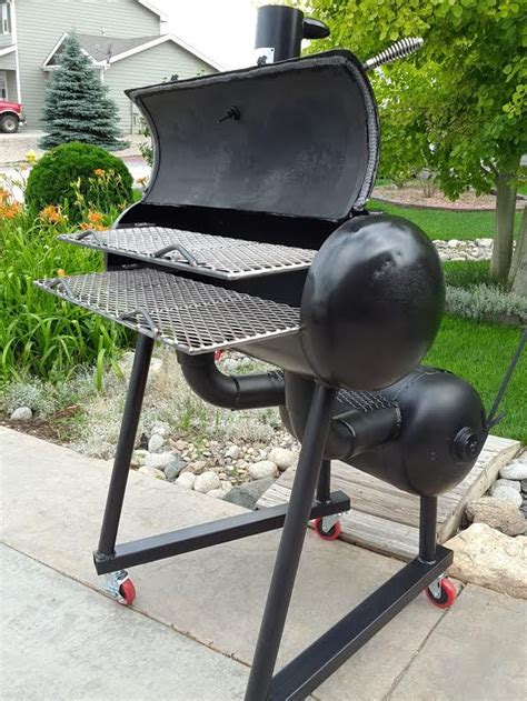 Homemade Bbq Grills And Smokers / cold smoker | Bbq grill smoker, Smoke ...