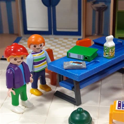 Playmobil École transportable référence d origine 5941 38 pièces