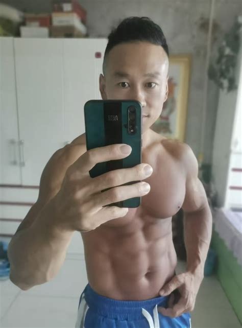 Masseurs Photo Singapore Gay Massage