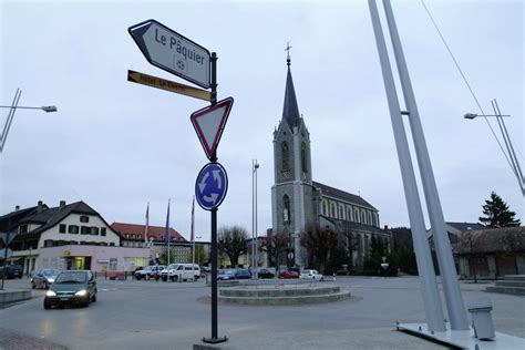 Strassensperrung in La Tour de Trême Freiburger Nachrichten