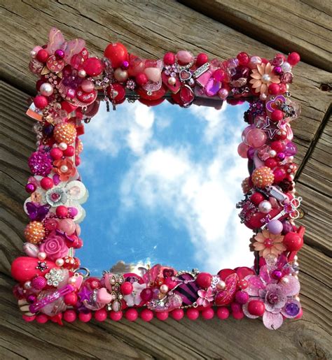 Pin By Kayla Divers On Art Projects In Pink Crafts Crafts Easy