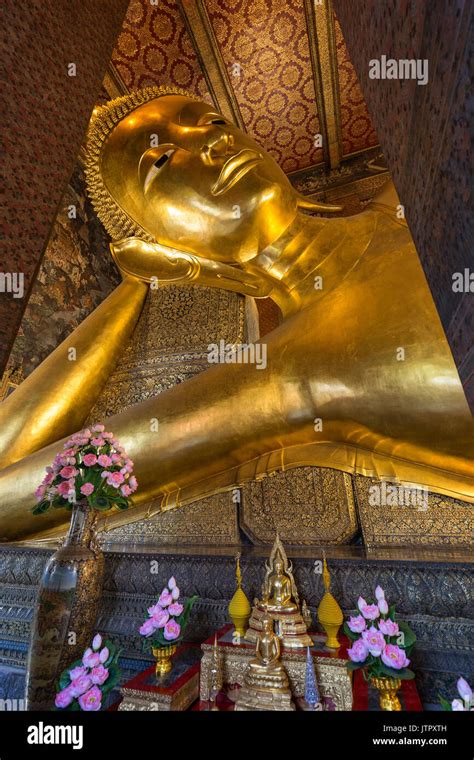 Torse De La C L Bre Statue De Bouddha Couch Le Wat Pho Po Complexe