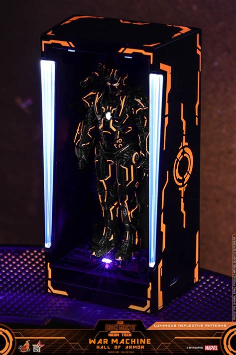 Hot Toys鐵甲奇俠 Neon Tech 戰爭機器 比例合金人偶 迷你格納庫COSBABY S 登場 Toys Zone D 玩具兄弟 Figures Price