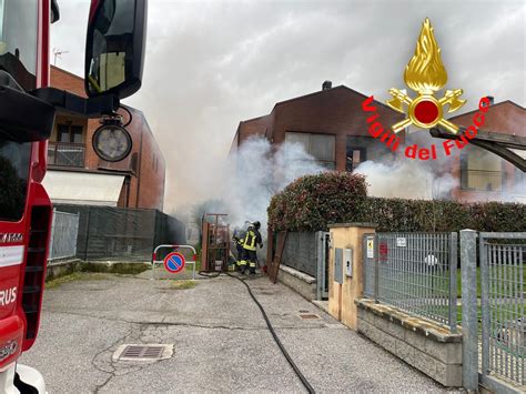 Incendio A Massalengo Fiamme Nel Cortile Di Una Villetta A Schiera