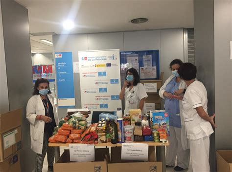 El Hospital Universitario La Princesa recoge alimentos para la Cáritas