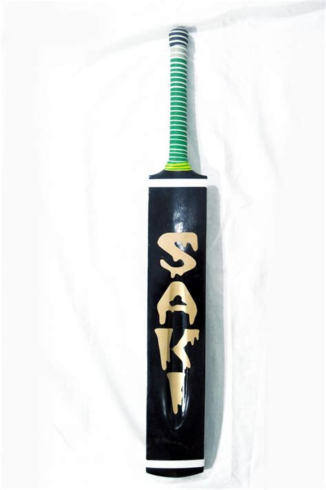 Tennis Ball Bat Saaki