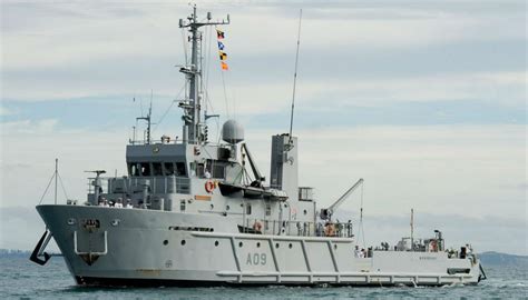 NZ Navy puts ultimate fishing vessel up for sale | Newshub