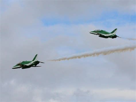 saudi hawks display team