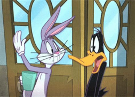 Bugs Bunny Daffy Duck GIF - Bugs Bunny Daffy Duck Slap - Discover ...