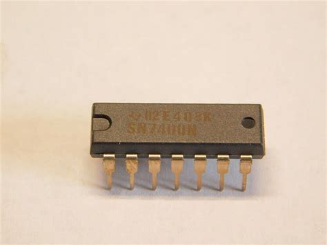 5 Texas Instruments SN7400N Quadruple 2 Input Positive NAND Gates ICs