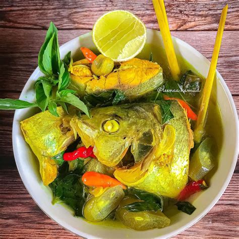 Resep Ikan Kuah Kuning Dari Leenaa Hamiid