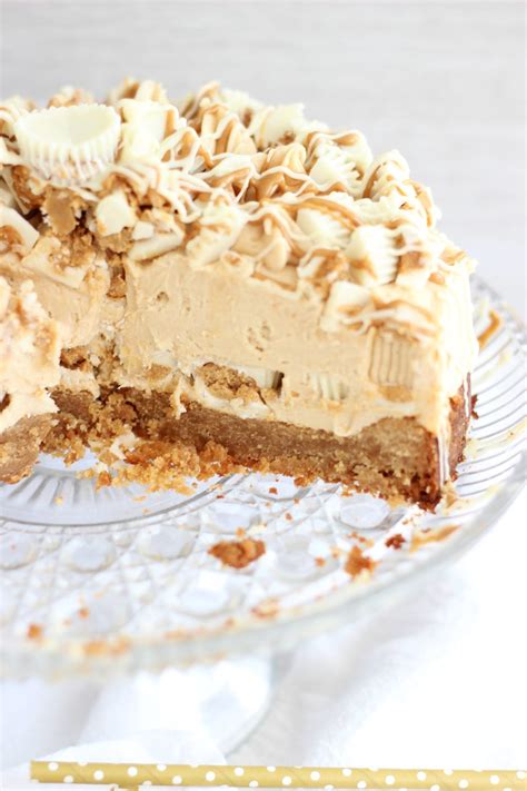 White Chocolate Peanut Butter Blondie Cheesecake