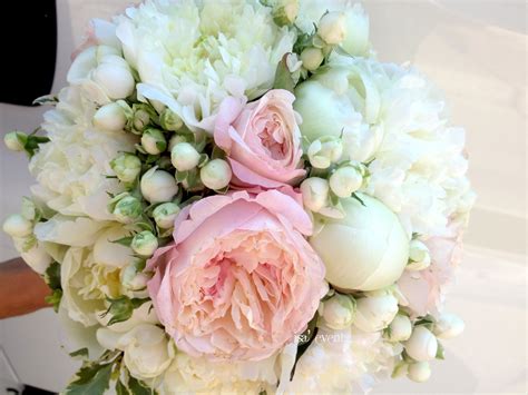 Bouquet Roses English Peonies And Roses Polianta Bouquet Rose Inglesi