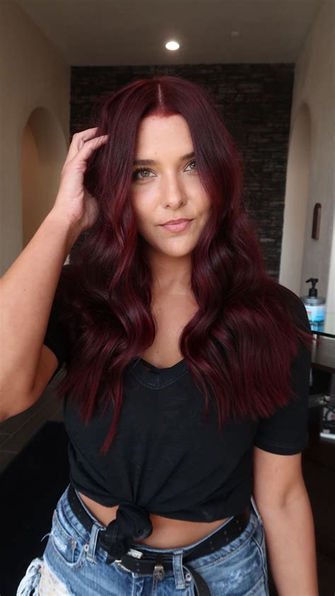 Burgandy Hair Dark Red Hair Color Pretty Hair Color Red Hair On Pale