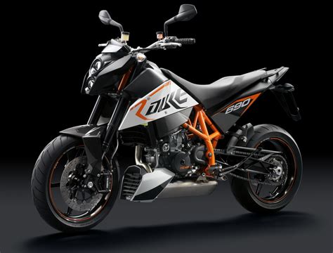 2010 KTM 690 Duke R - Moto.ZombDrive.COM