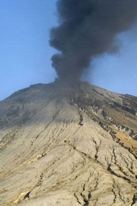 Eruption Ol Doinyo Lengai Volcano 2007 Editorial Stock Photo - Stock ...