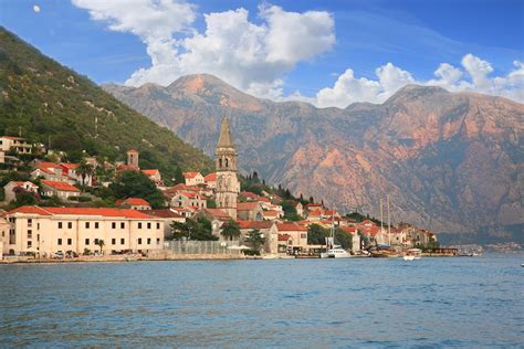Perast – orahovactaxi.com