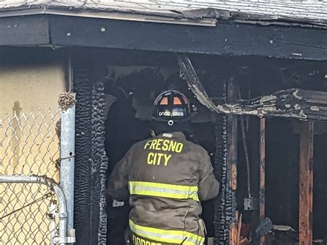 Fresno Firefighters Battle Bees And Blaze In House Fire Cbs47 And