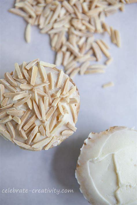 Birds Nest Cupcakes