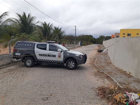 Homem é encontrado morto marcas de tiros em Macaíba Rio Grande do